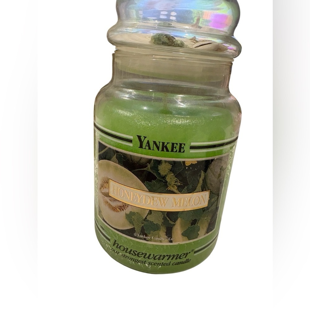 Yankee Honeydew Melon Candle.  22 oz Jar. NEW. Includes gift box
